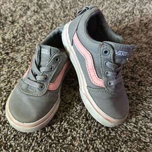 Vans kids shoes (6c)